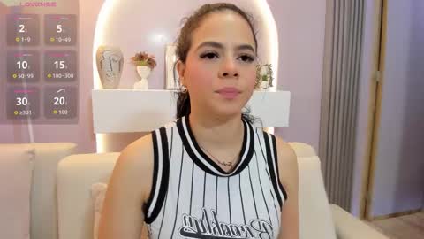 Sophie     online show from 03-25-26, 11:16