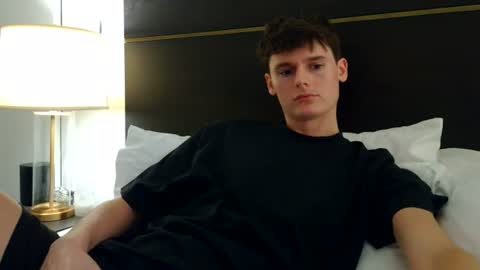 Cam online show from 08-01-26, 03:50