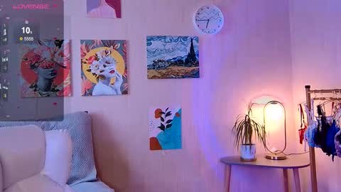 Snapshot of sensuallucy233 chatting on 11-07-25, 08:36 sensuallucy233 online show from 11-07-25, 08:36