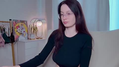 Snapshot of sensuallucy233 chatting on 06-03-26, 10:40 sensuallucy233 online show from 06-03-26, 10:40