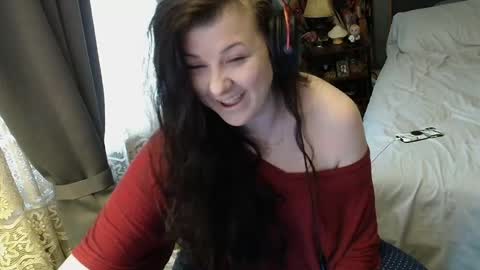 Tara online show from 11-28-25, 01:36