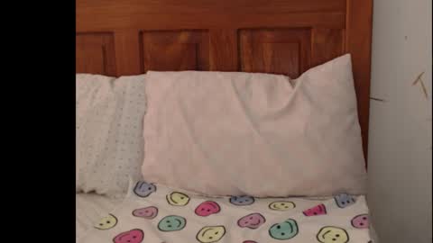 Snapshot of sera_booty chatting on 09-16-25, 07:53 Anne online show from 09-16-25, 07:53