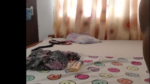 Snapshot of sera_booty chatting on 09-29-25, 06:40 Anne online show from 09-29-25, 06:40