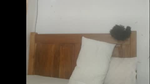 Snapshot of sera_booty chatting on 10-03-25, 03:58 Anne online show from 10-03-25, 03:58