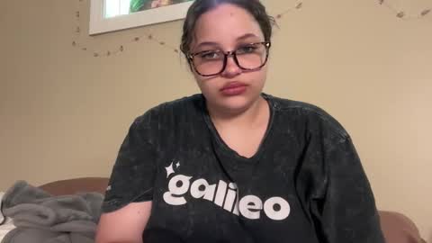 Snapshot of seraphinavelvet chatting on 06-03-26, 06:24 Seraphina online show from 06-03-26, 06:24