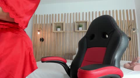 Snapshot of serena_fox chatting on 02-02-26, 11:42 Serena online show from 02-02-26, 11:42