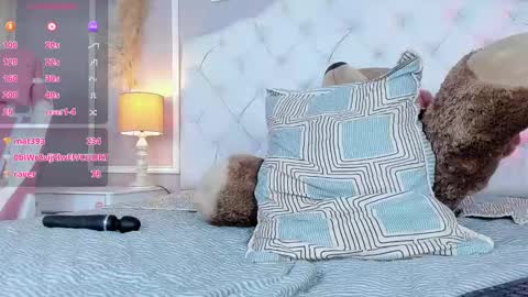 Snapshot of serena_jeyns chatting on 01-04-25, 10:45 SERE online show from 01-04-25, 10:45