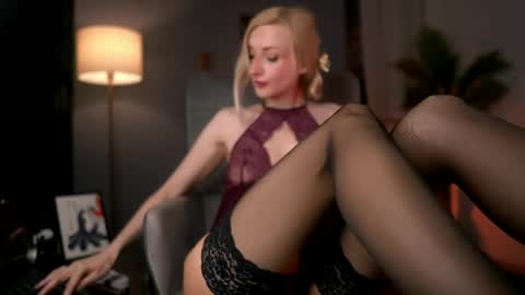 SerenaGrant online show from 04-14-26, 01:55