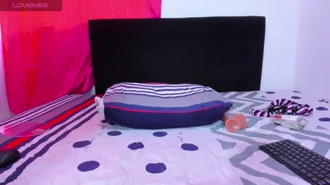 Snapshot of serenawilliam_ chatting on 11-15-25, 06:15 serenawilliam_ online show from 11-15-25, 06:15