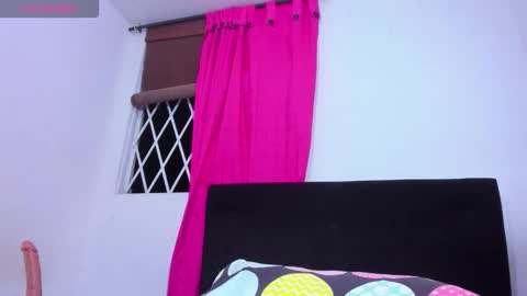 Snapshot of serenawilliam_ chatting on 11-23-25, 04:23 serenawilliam_ online show from 11-23-25, 04:23