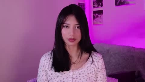Snapshot of serenbleck chatting on 06-30-26, 10:16 Seren online show from 06-30-26, 10:16