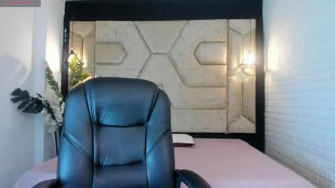 Serene online show from 04-20-26, 12:41