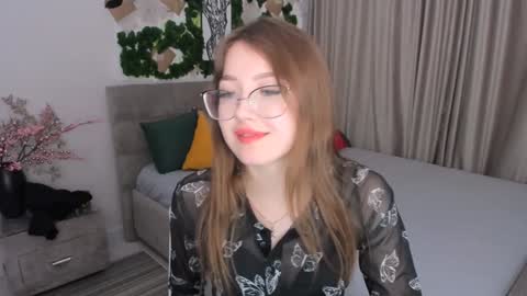 Ophelia online show from 02-04-25, 10:13