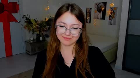 Ophelia online show from 03-07-25, 10:21