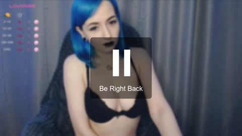 Snapshot of sereniiity chatting on 01-12-25, 11:36 Alexia online show from 01-12-25, 11:36