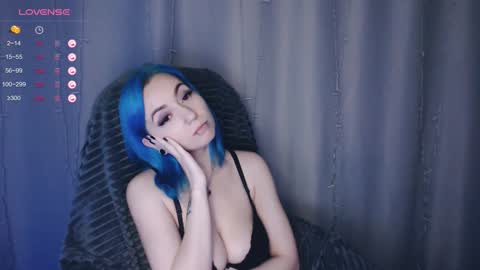 Snapshot of sereniiity chatting on 01-14-25, 09:35 Alexia online show from 01-14-25, 09:35