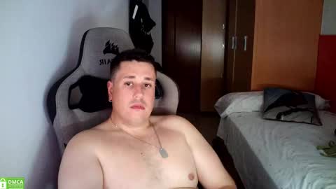 Snapshot of sergio95n chatting on 09-17-25, 02:30 Pollos online show from 09-17-25, 02:30