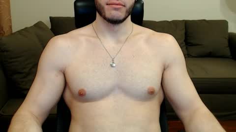 Snapshot of sergiotitan3271 chatting on 04-10-26, 09:30 Serg Superior online show from 04-10-26, 09:30
