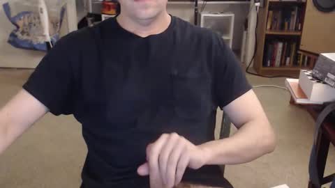 Snapshot of sergiovalenti chatting on 04-03-26, 06:28 sergiovalenti online show from 04-03-26, 06:28