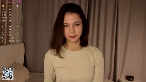 Snapshot of serinazele chatting on 06-30-26, 03:13 Melissa online show from 06-30-26, 03:13
