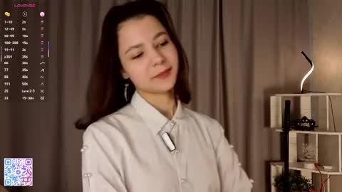 Snapshot of serinazele chatting on 07-10-26, 06:28 Melissa online show from 07-10-26, 06:28