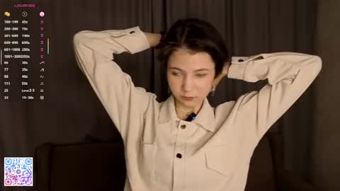 Snapshot of serinazele chatting on 07-17-26, 06:42 Melissa online show from 07-17-26, 06:42