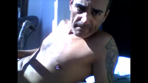 Snapshot of servamp77 chatting on 10-08-25, 11:08 servamp77 online show from 10-08-25, 11:08