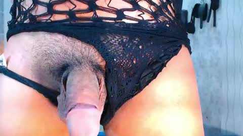 Snapshot of service_me711 chatting on 06-28-26, 03:29 call me MILES online show from 06-28-26, 03:29
