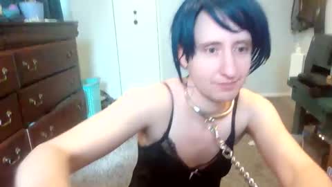 Servile Sarah online show from 03-24-26, 09:42