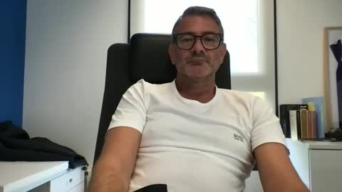 sesamechris92 online show from 09-08-25, 04:39