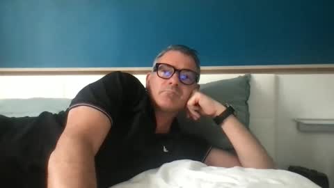 sesamechris92 online show from 06-01-26, 10:28