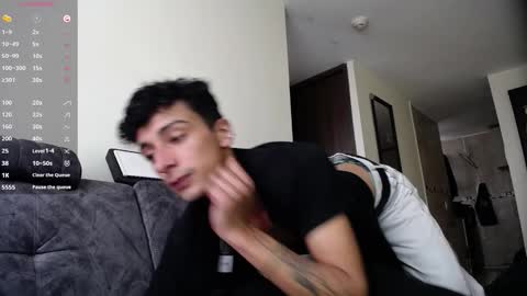 Snapshot of seth_swet chatting on 10-22-25, 08:41 seth online show from 10-22-25, 08:41