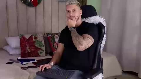 HEY IM SETH online show from 12-30-24, 09:50