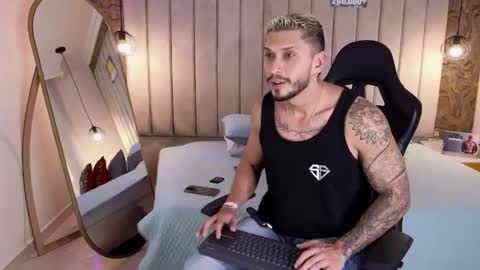 HEY IM SETH online show from 01-09-25, 05:54