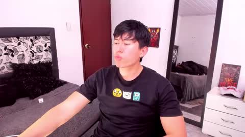 Snapshot of setsuna_10 chatting on 02-15-25, 09:15 david online show from 02-15-25, 09:15