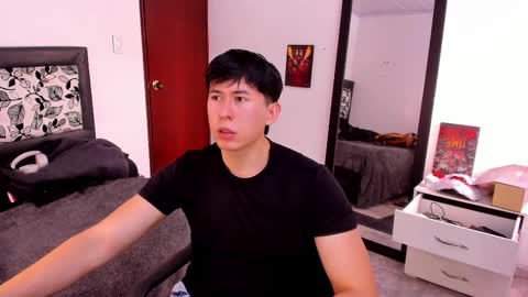 Snapshot of setsuna_10 chatting on 03-05-25, 07:38 david online show from 03-05-25, 07:38