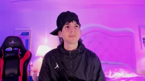 sett_and_gwen online show from 03-07-25, 04:24