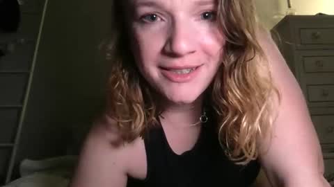 Snapshot of seturselfonfyre chatting on 03-08-26, 06:06 seturselfonfyre online show from 03-08-26, 06:06