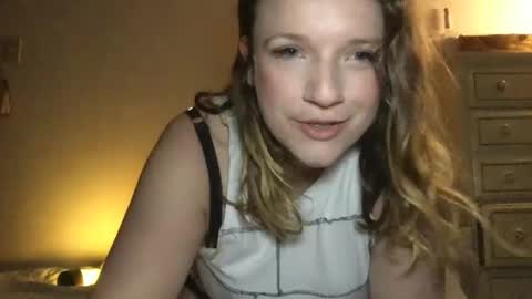 Snapshot of seturselfonfyre chatting on 06-02-26, 02:46 seturselfonfyre online show from 06-02-26, 02:46