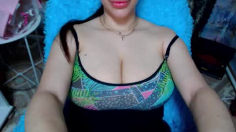 Snapshot of seu_cute chatting on 12-19-25, 07:59 seu_cute online show from 12-19-25, 07:59