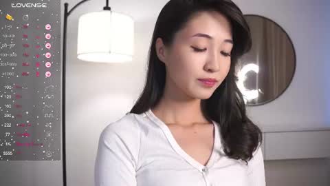 Snapshot of seulbi chatting on 06-28-26, 10:43 Sana online show from 06-28-26, 10:43
