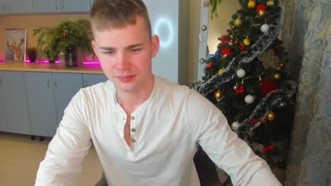 Snapshot of sevans14 chatting on 01-08-25, 06:31 SevanS14 online show from 01-08-25, 06:31