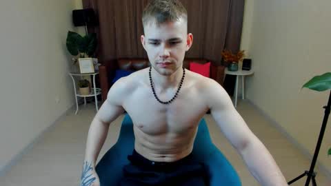 Snapshot of sevans14 chatting on 02-03-25, 12:47 SevanS14 online show from 02-03-25, 12:47