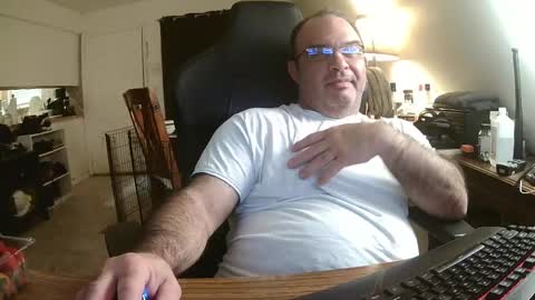 Snapshot of seveninchrichard chatting on 03-03-25, 11:24 Seven online show from 03-03-25, 11:24