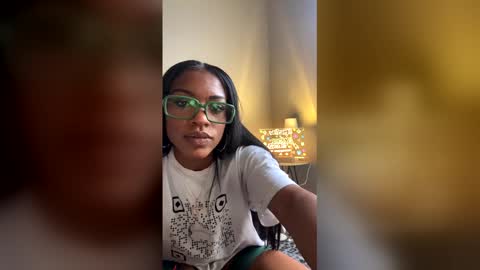 Snapshot of sevynsevinseven chatting on 12-15-25, 08:35 sevynsevinseven online show from 12-15-25, 08:35