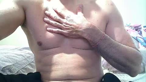 Snapshot of sex_machine_19 chatting on 04-07-26, 10:26 SEX MACHINE 19 online show from 04-07-26, 10:26