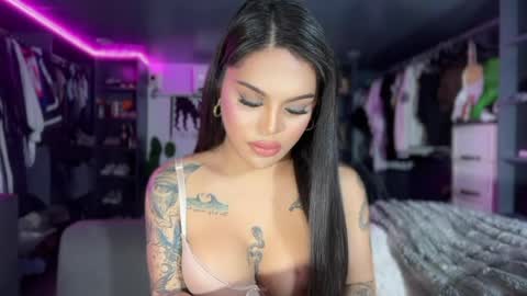 Snapshot of sex_madness101 chatting on 05-11-26, 04:04 tan online show from 05-11-26, 04:04