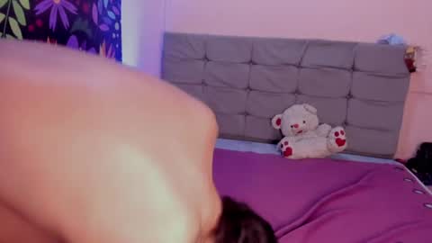 Snapshot of sexcoupleskinny chatting on 07-10-26, 01:36 sexcoupleskinny online show from 07-10-26, 01:36