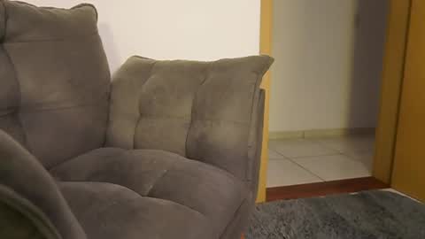 Mia and guests online show from 04-07-26, 10:31