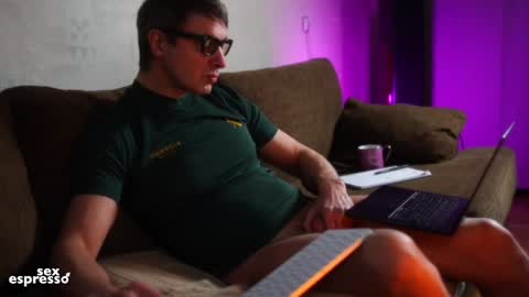 Snapshot of sexespresso chatting on 01-17-25, 04:04 Thank you for Birthday Wishes online show from 01-17-25, 04:04